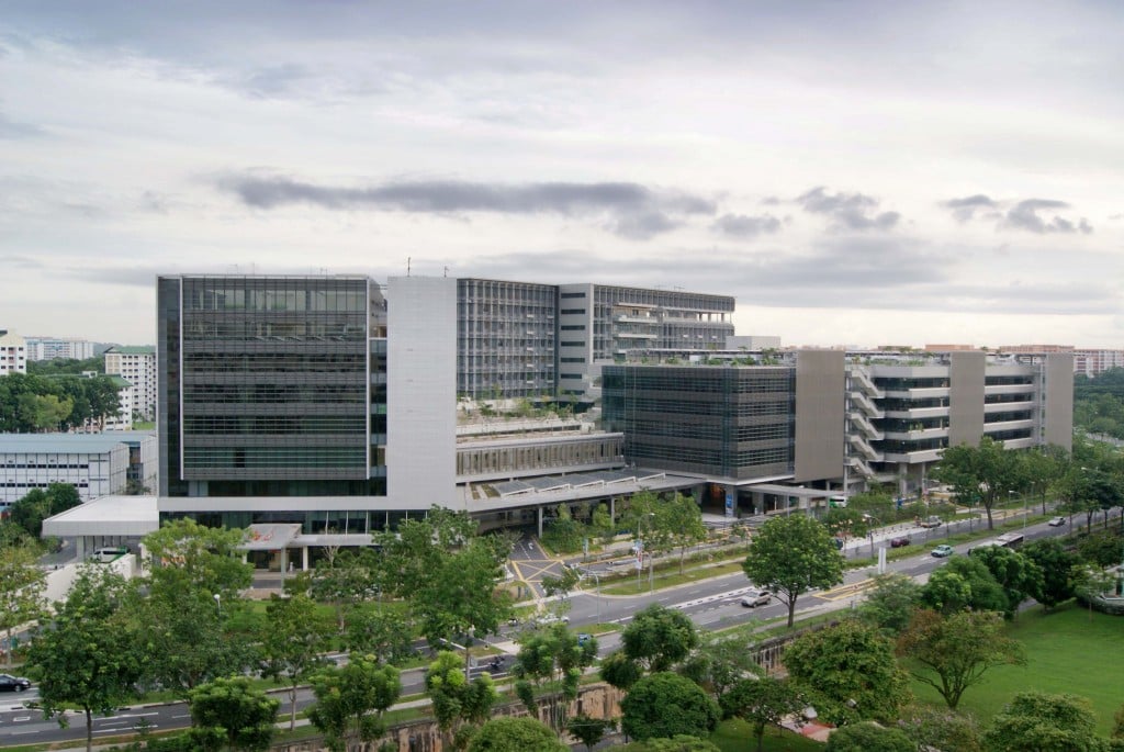 Khoo Teck Puat Hospital, sustainable building in Singapure