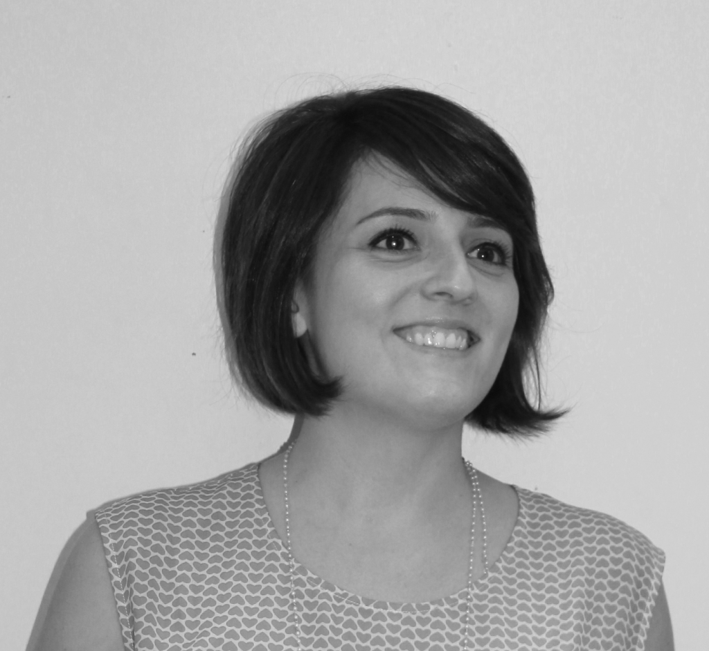 ana-mendes-bw